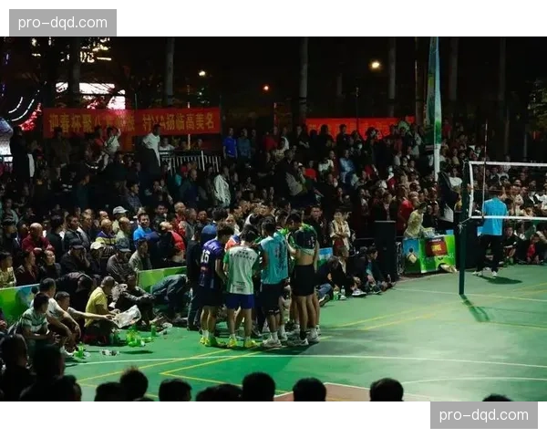 澄迈统一汤达人队是临高“村VA”赛事中阵容最庞大队伍,教练梁其禄科学布局 澄迈统一汤达人队是临高“村VA”赛事中阵容最庞大队伍,教练梁其禄科学布局