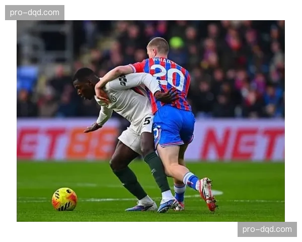 20岁法国妖锋拉扬·福法纳横空出世，首发7次打进6球遭四大豪门疯抢